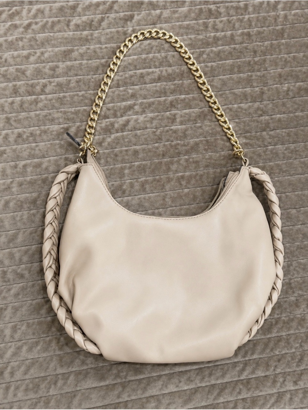 Jen & Co Cream Braided-Handle Shoulder Bag with Gold Chain Accent